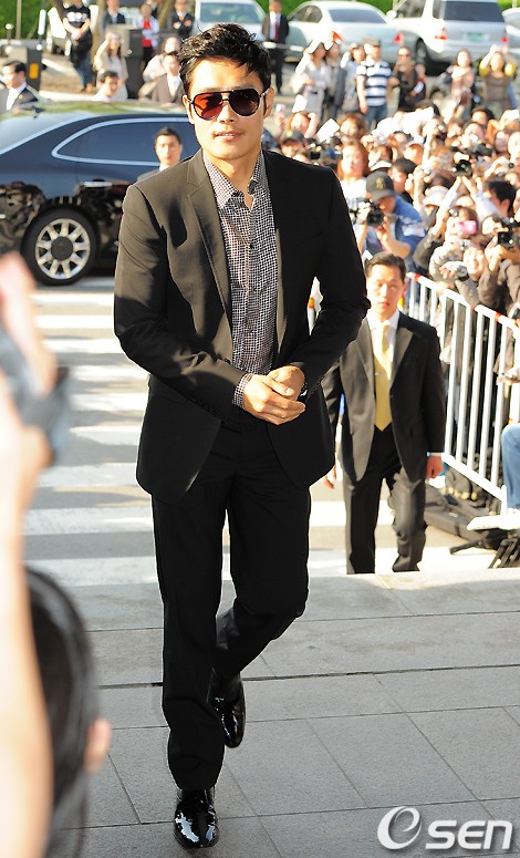 Lee Byung-hun Fotoğrafı