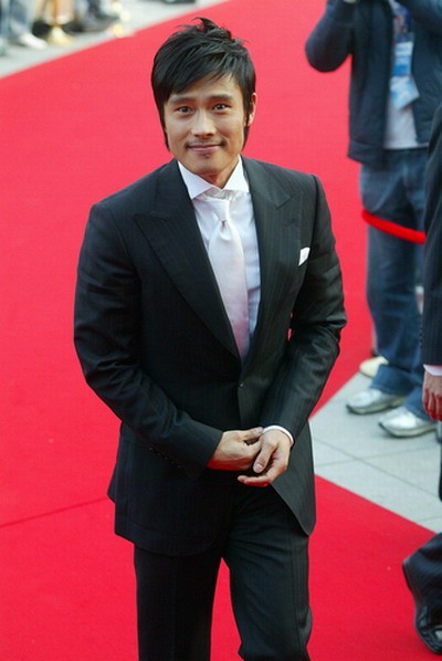Lee Byung-hun Fotoğrafı