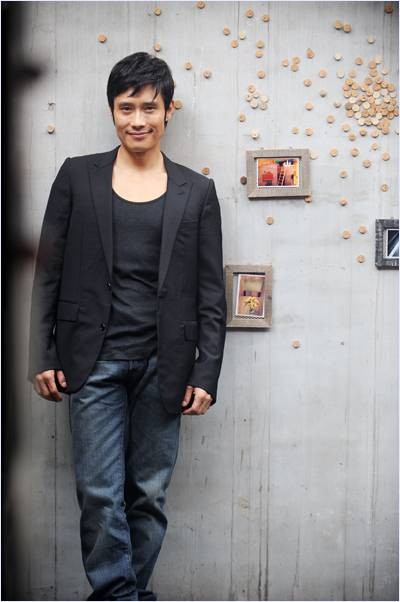 Lee Byung-hun Fotoğrafı