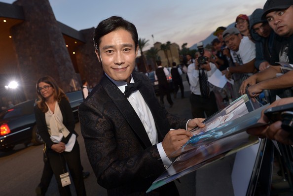 Lee Byung-hun Fotoğrafı
