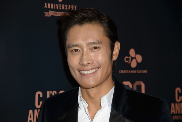 Lee Byung-hun Fotoğrafı