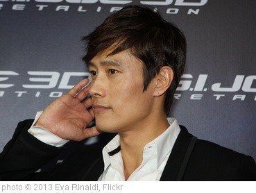 Lee Byung-hun Fotoğrafı