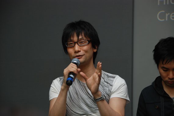 Hideo Kojima fotoğrafı