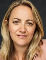 Lucy Thackeray fotoğrafı