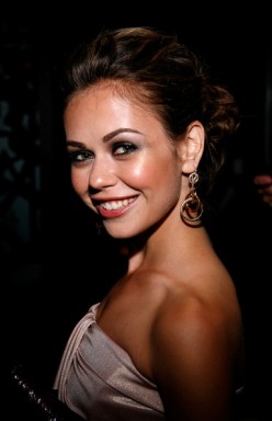 Alexis Dziena Fotoğrafı