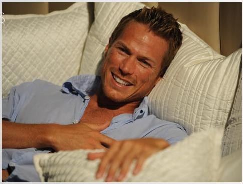 Jason Lewis Fotoğrafı