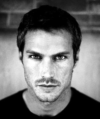 Jason Lewis Fotoğrafı