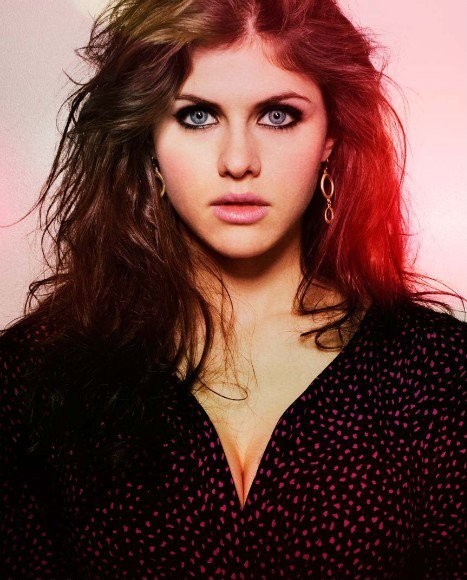Alexandra Daddario Fotoğrafı