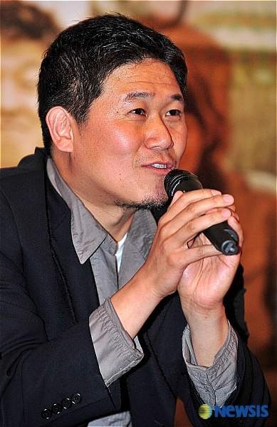 Lee Mu-yeong fotoğrafı