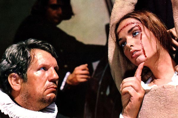 Adrienne Larussa fotoğrafı