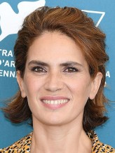 Maya Sansa fotoğrafı