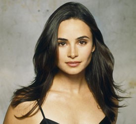 Mia Maestro fotoğrafı
