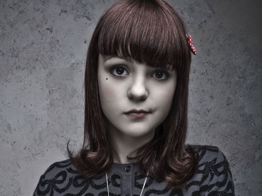 Kathryn Prescott fotoğrafı