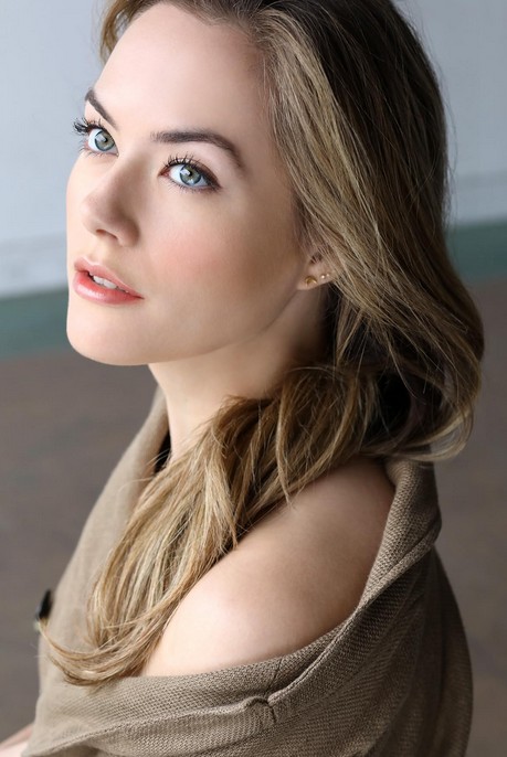 Annika Noelle Fotoğrafı