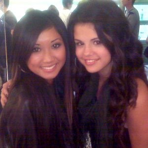 Brenda Song fotoğrafı