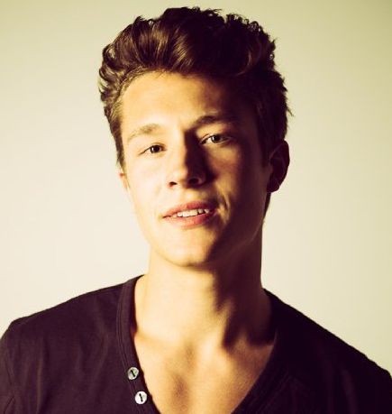 Nick Roux Fotoğrafı
