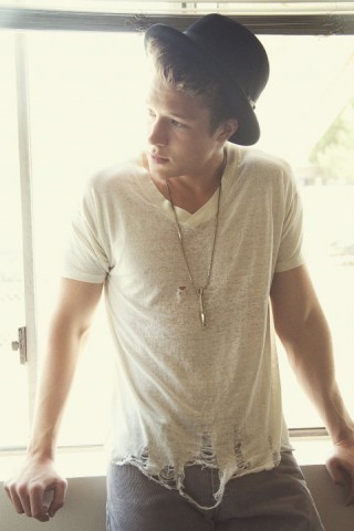 Nick Roux Fotoğrafı