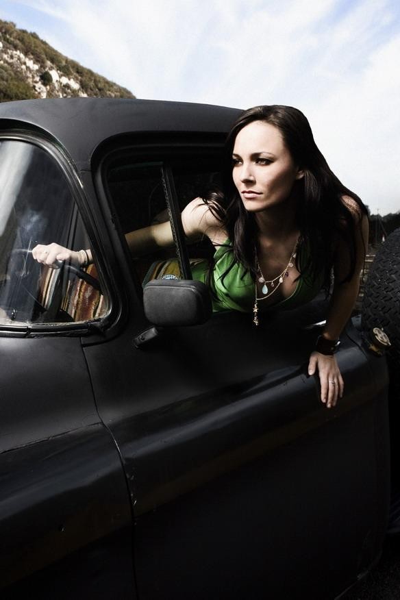 Briana Evigan Fotoğrafı