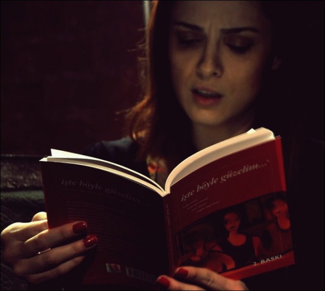 Mine Tugay Fotoğrafı