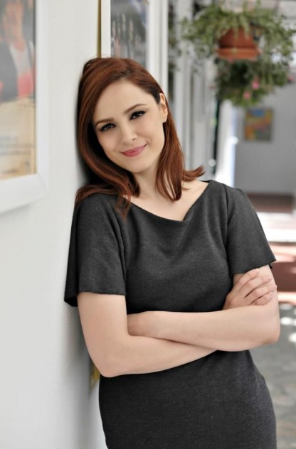 Mine Tugay Fotoğrafı