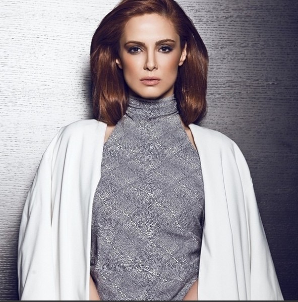 Mine Tugay Fotoğrafı