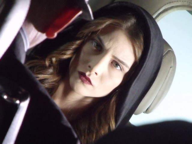 Ezgi Asaroğlu Fotoğrafı