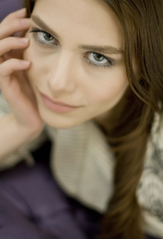 Ezgi Asaroğlu Fotoğrafı