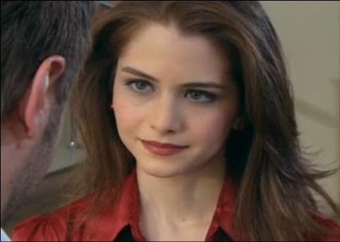 Ezgi Asaroğlu Fotoğrafı