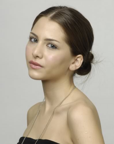 Ezgi Asaroğlu Fotoğrafı