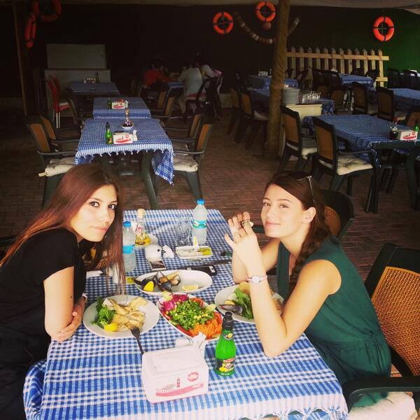 Gizem Karaca Fotoğrafı