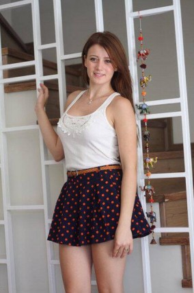 Gizem Karaca Fotoğrafı