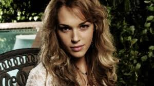 Amanda Righetti fotoğrafı