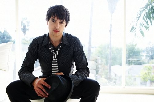 Nicholas D'Agosto fotoğrafı