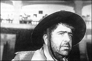 Akim Tamiroff fotoğrafı