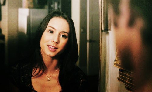 Troian Bellisario Fotoğrafı