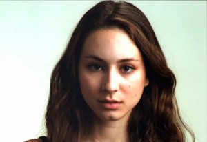 Troian Bellisario Fotoğrafı