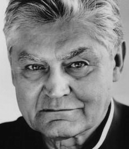 Nick Brimble Fotoğrafı