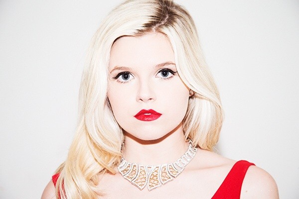 Ana Mulvoy-Ten Fotoğrafı