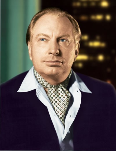 L. Ron Hubbard fotoğrafı