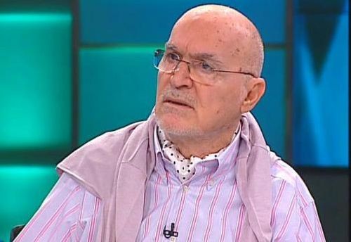 Hıncal Uluç fotoğrafı