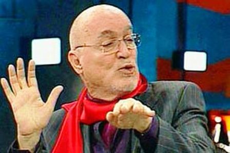 Hıncal Uluç fotoğrafı