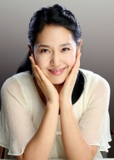 Lee Yeon-kyeong fotoğrafı