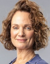 Catherine McClements fotoğrafı