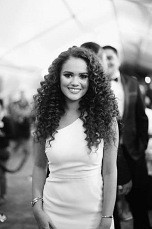 Madison Pettis Fotoğrafı