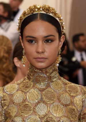 Courtney Eaton Fotoğrafı
