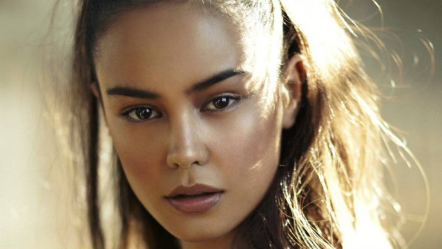 Courtney Eaton Fotoğrafı