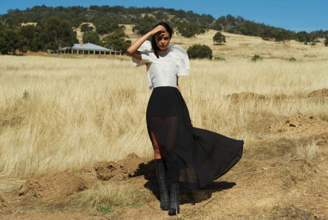 Courtney Eaton Fotoğrafı