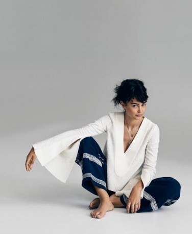 Courtney Eaton Fotoğrafı