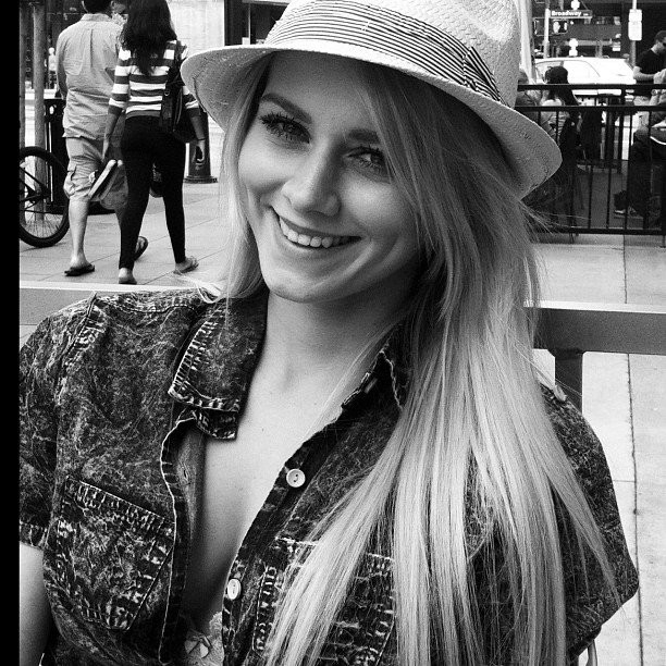 Alena Savostikova Fotoğrafı