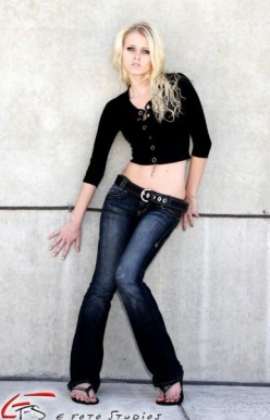 Alena Savostikova Fotoğrafı